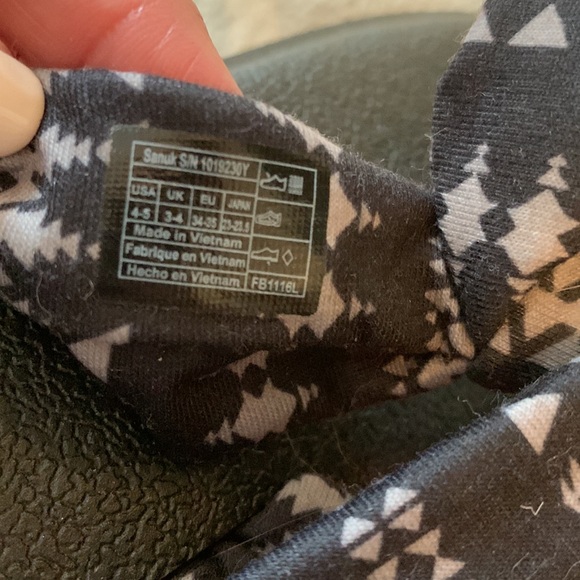 Sanuk Sandals sz 6.5 - Picture 5 of 5